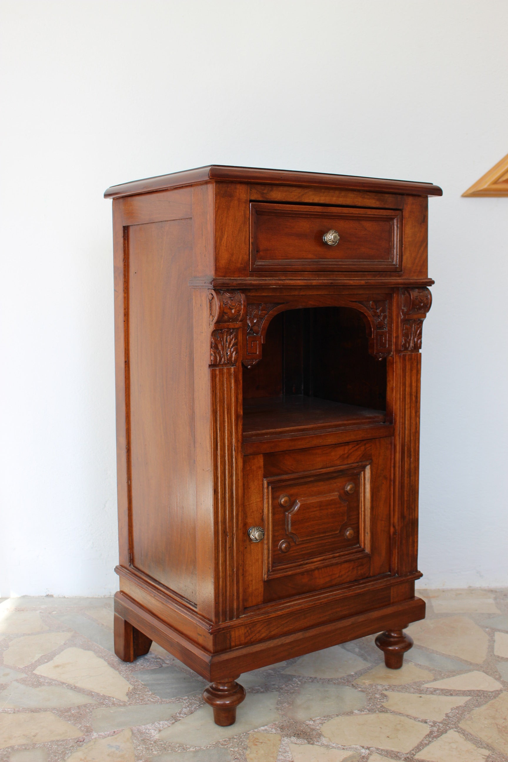 İngiliz viktoryen komodin