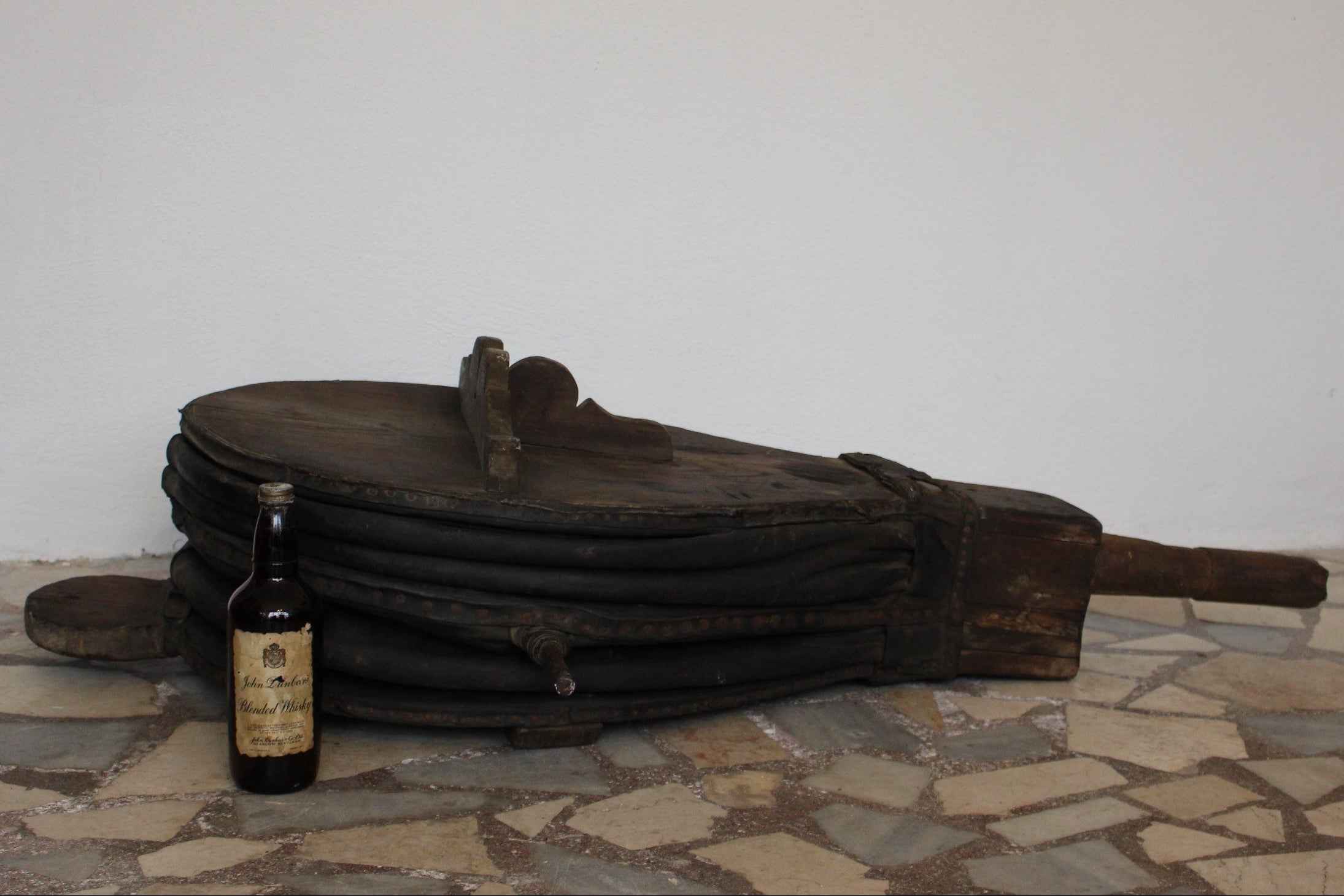 Antika dev demirci körüğü