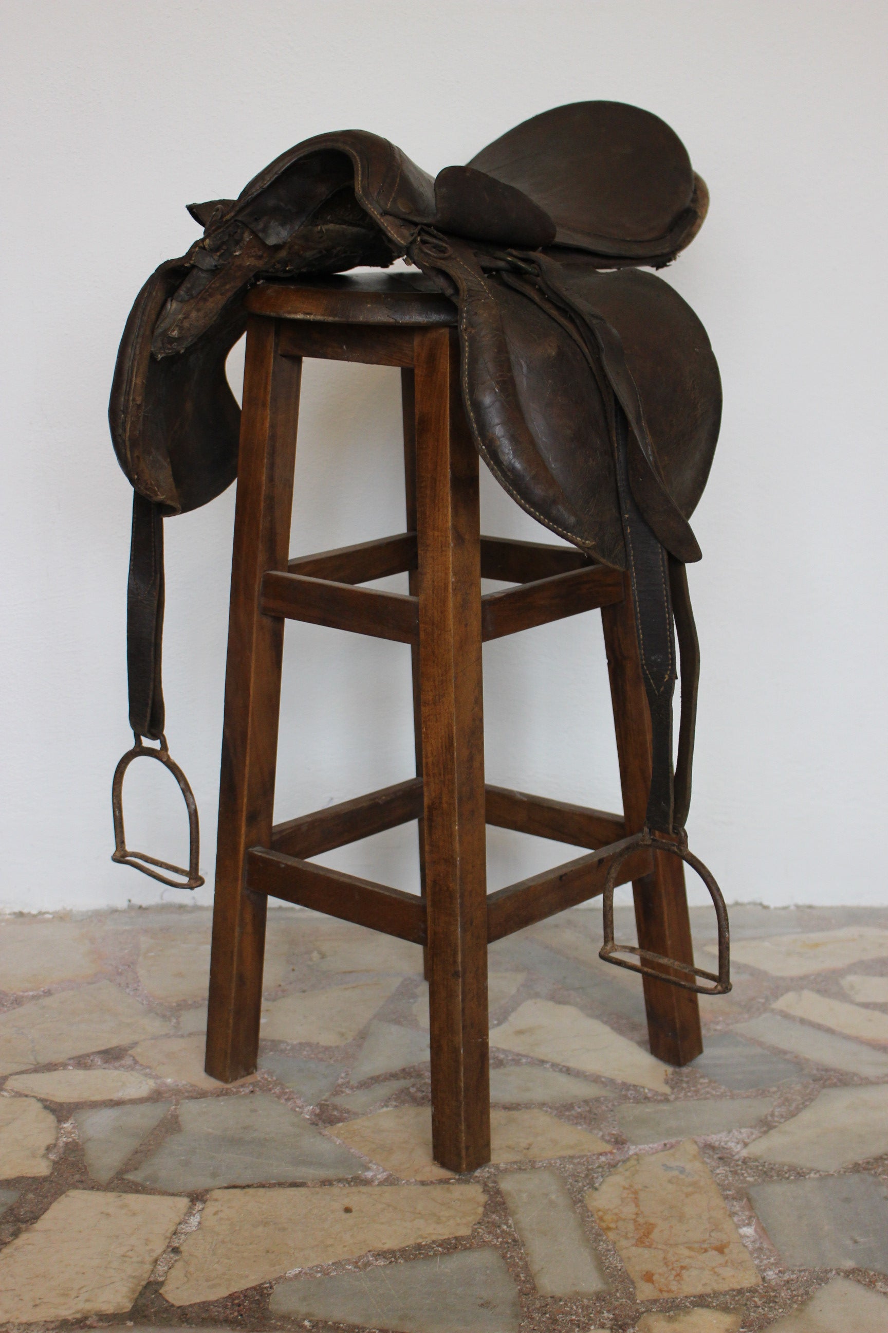 Bar taburesi ve eyer kombinasyonu