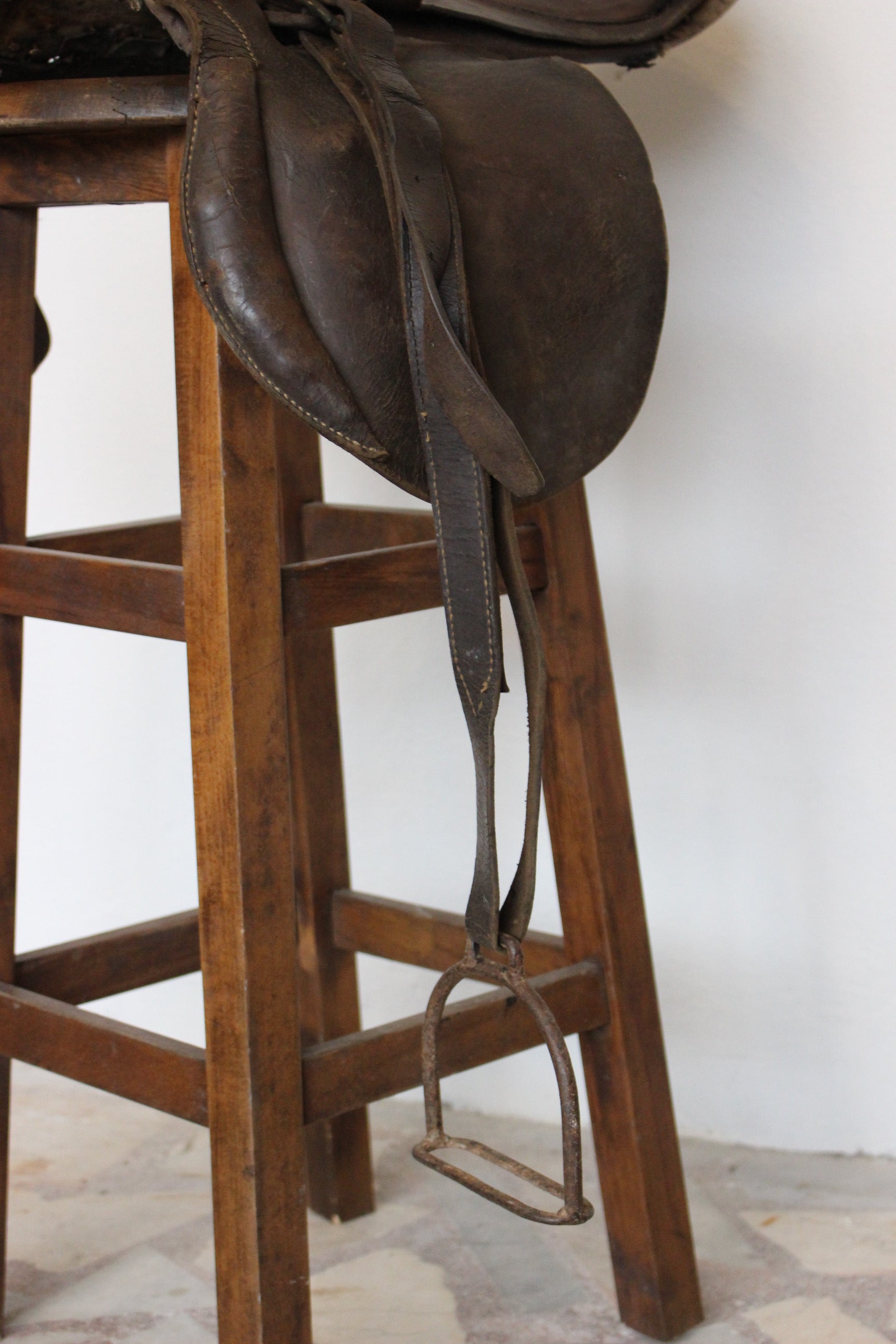 Bar taburesi ve eyer kombinasyonu