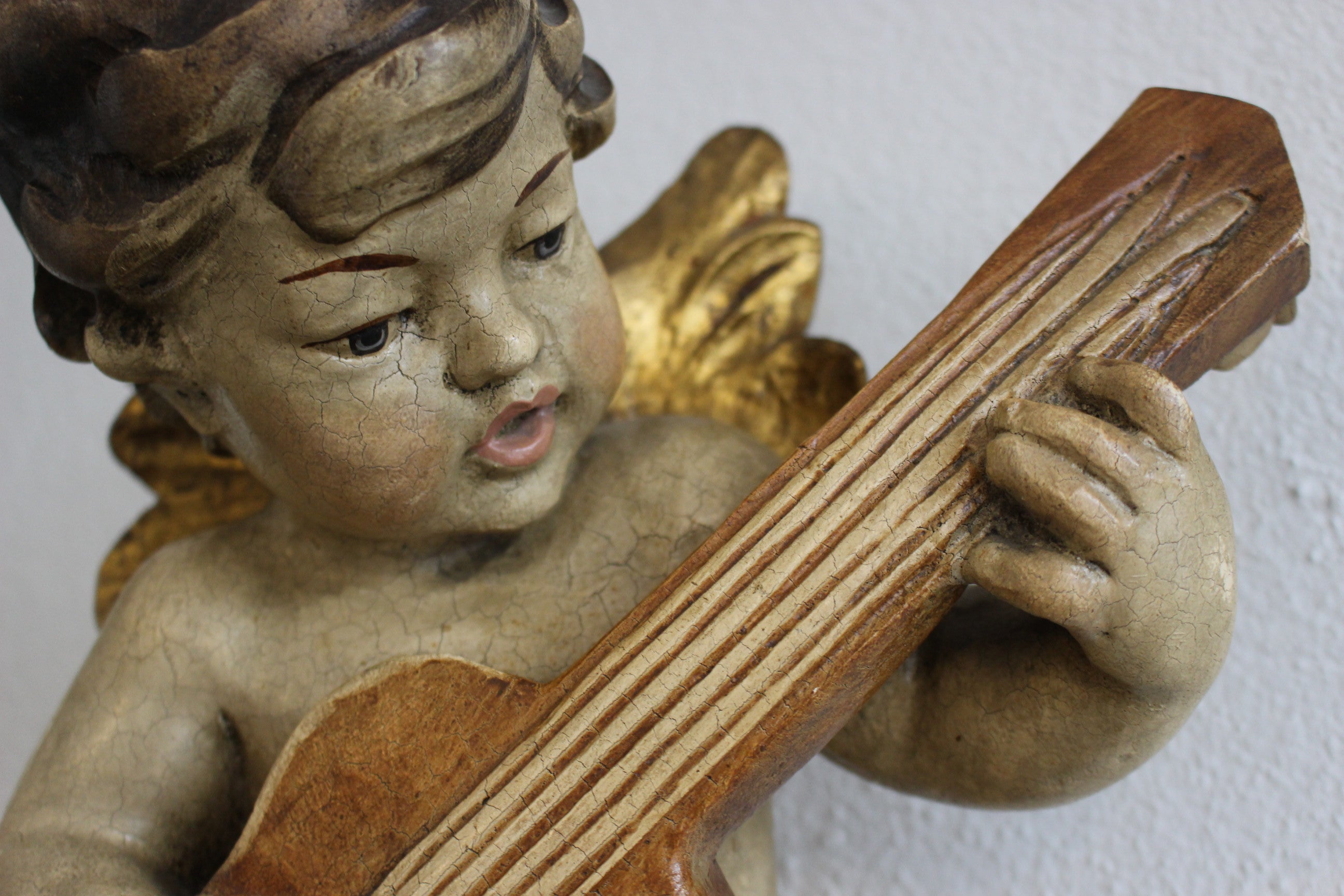 Ahşap el oyması İtalyan lake melek figürü