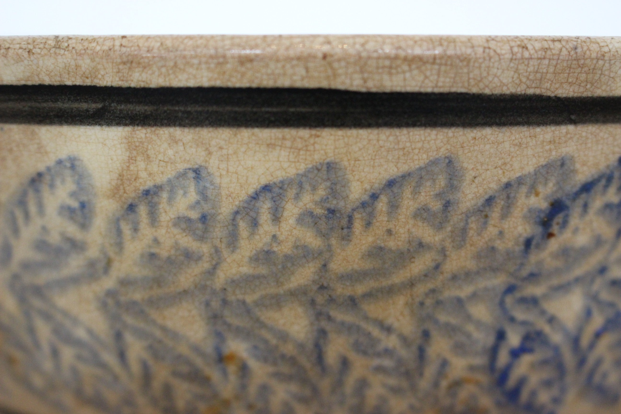 Avrupa üretimi el boyama seramik kase